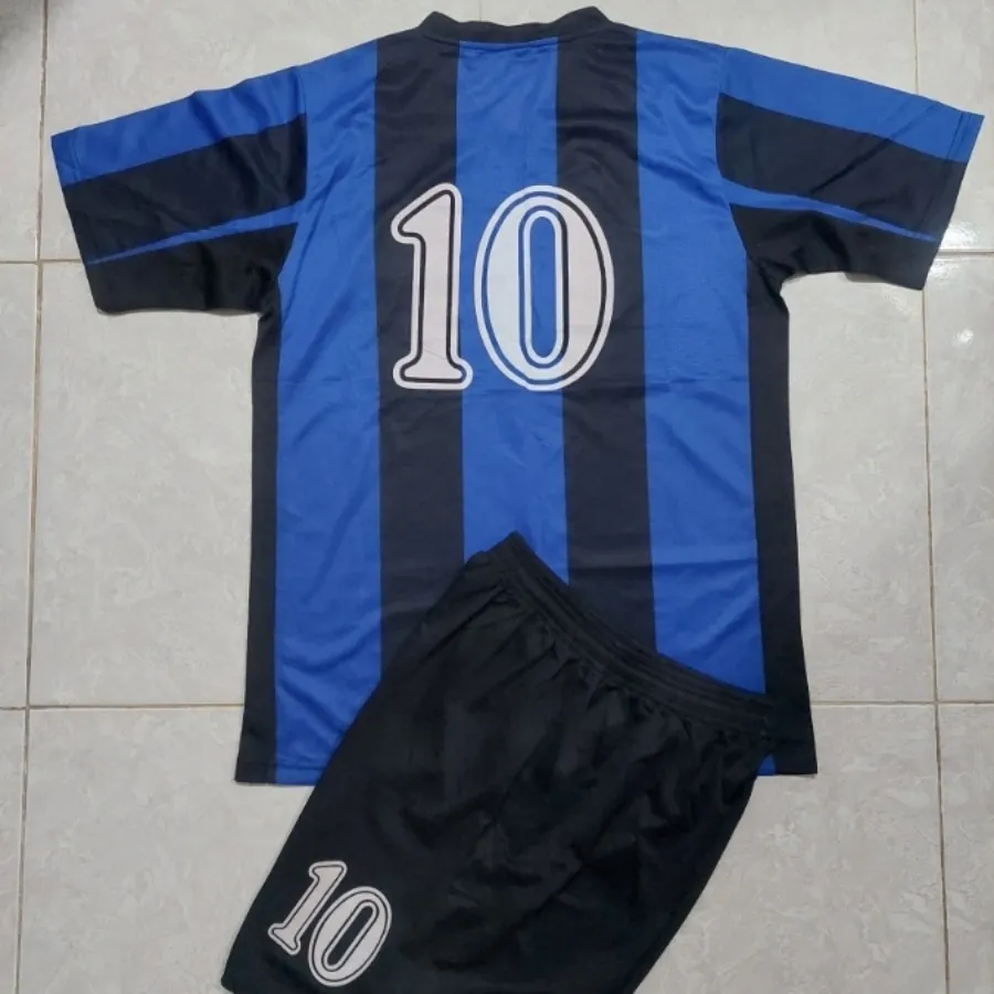 ست ورزشی (تی‌شرت و شورت)