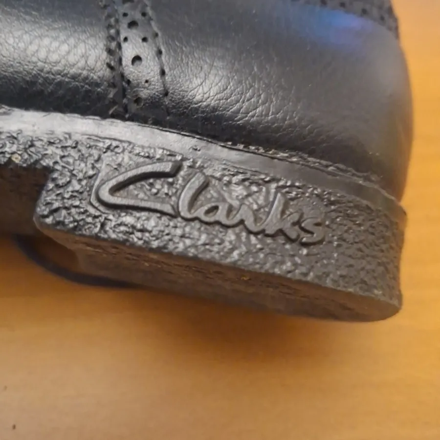 کفش کلارک 8ترک