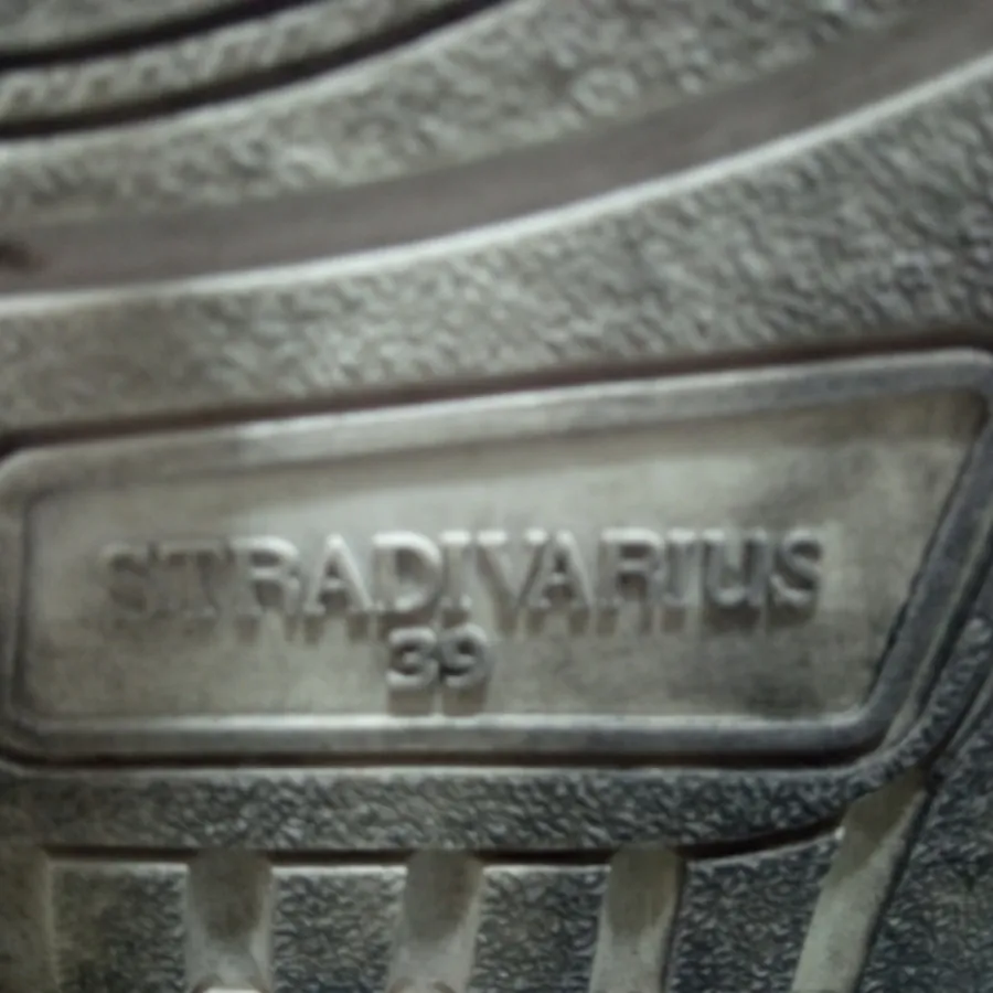 کتونی ساقدارstradivarius