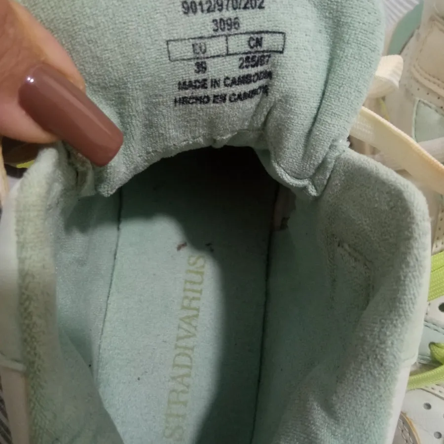 کتونی ساقدارstradivarius