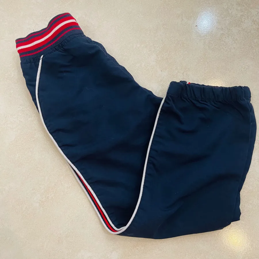 شلوار ورزشی