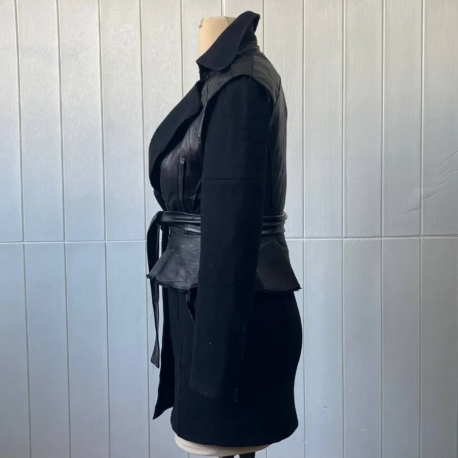 پالتو و وست