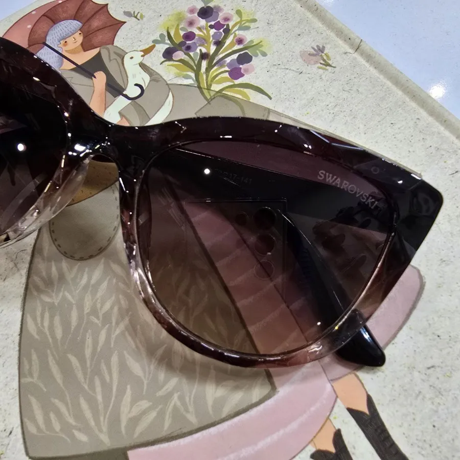 عینک آفتابی سواروفسکی