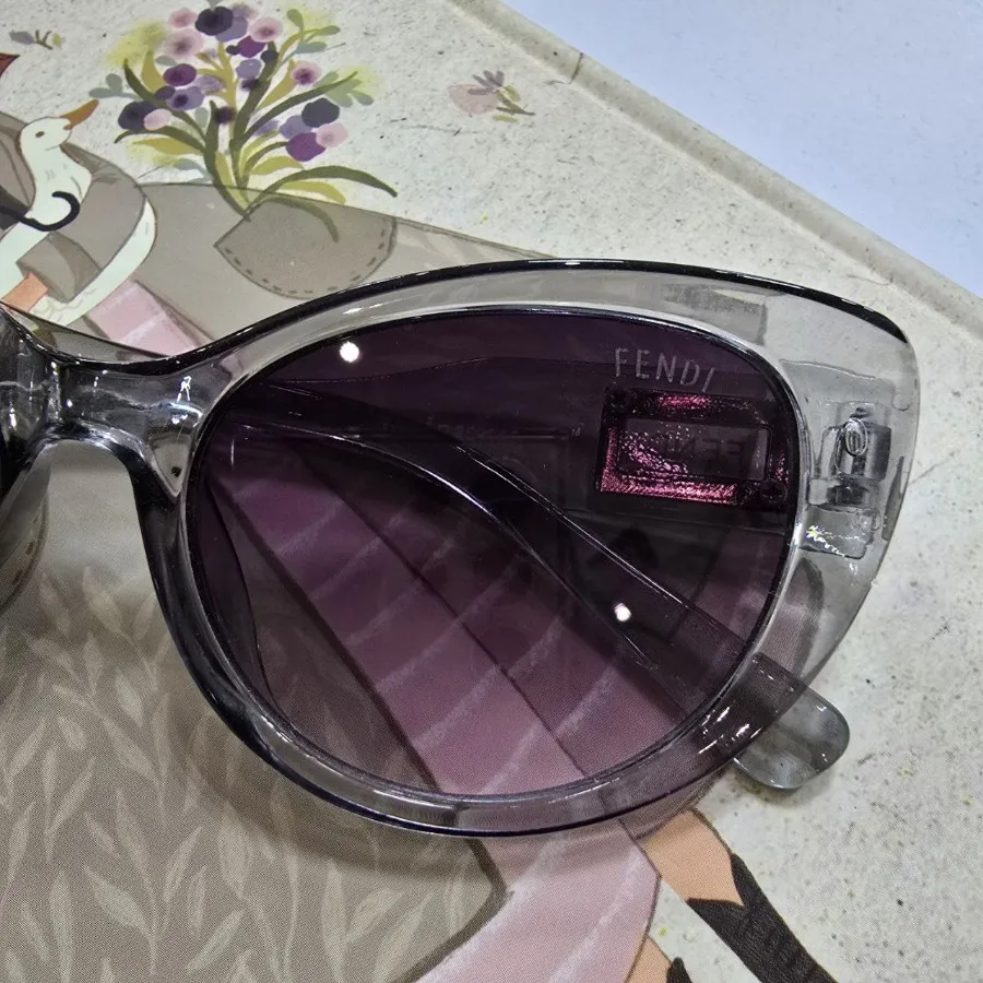 عینک آفتابی فندی