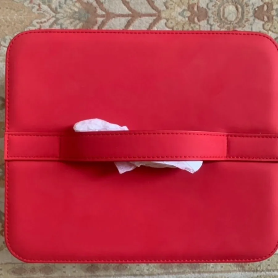 کیف آرایشی برند ژیوانشی