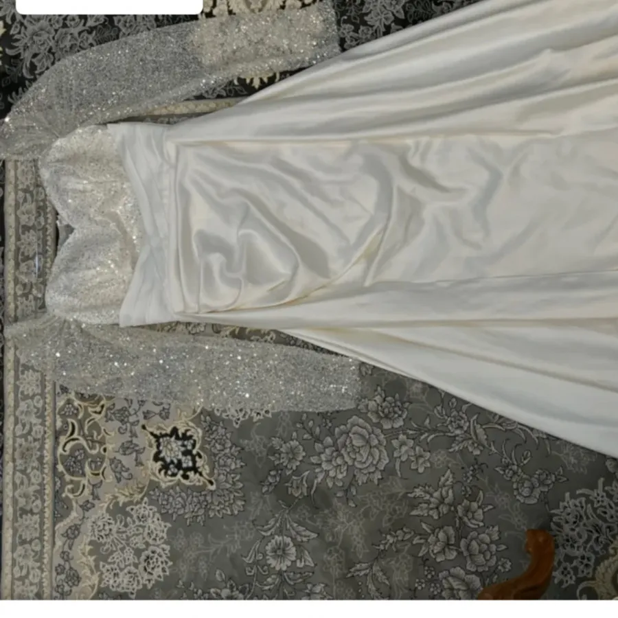 لباس نامزدی سفید نباتی