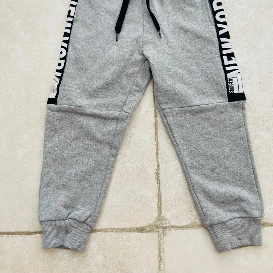 شلوار ورزشی