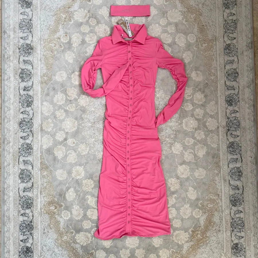 پیراهن صورتی