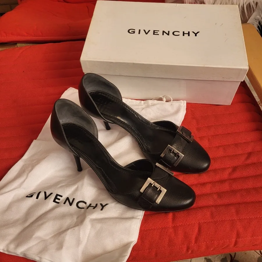 کفش جیوانچی اورجینال