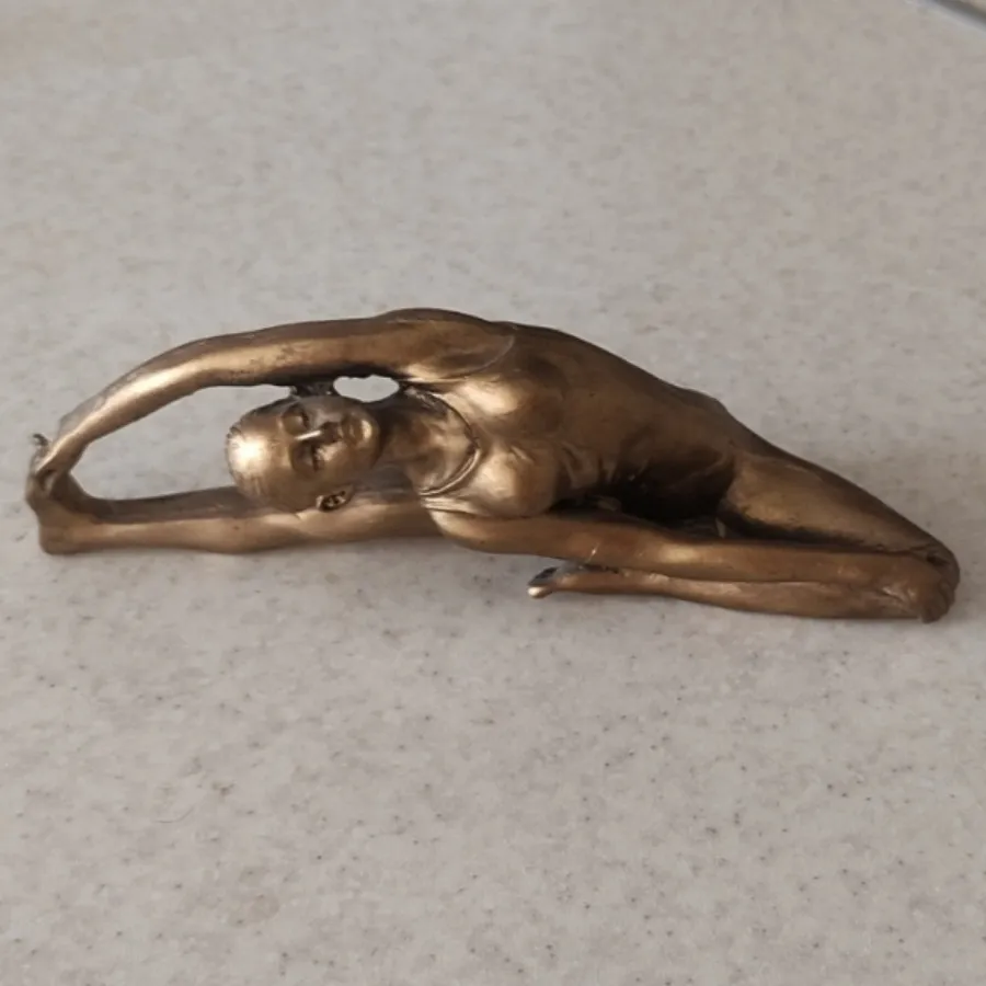 مجسمه زیبای پلی استر