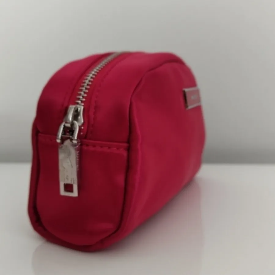 کیف لوازم آرایش مانگو