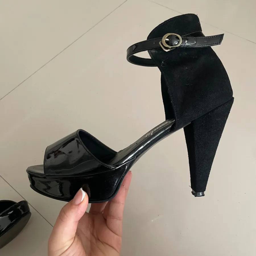 کفش مجلسی زنانه