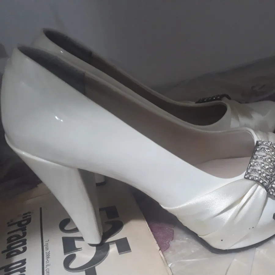 کفش نباتی پاشنه بلند