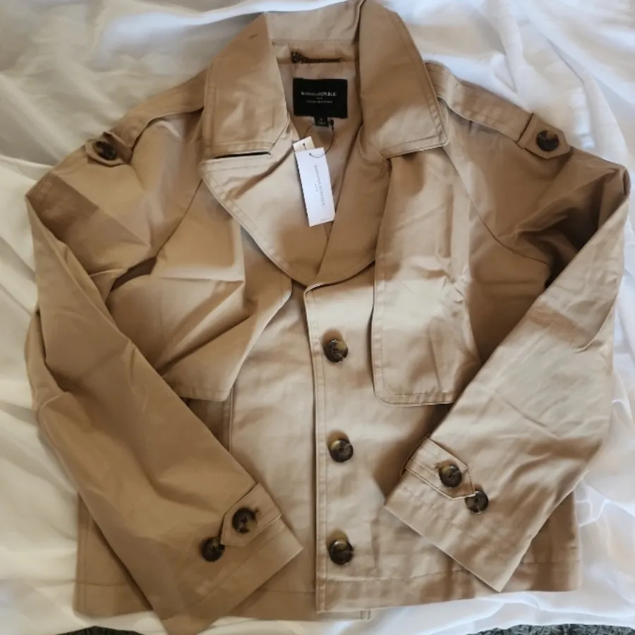 ترنچ کت Banana Republic