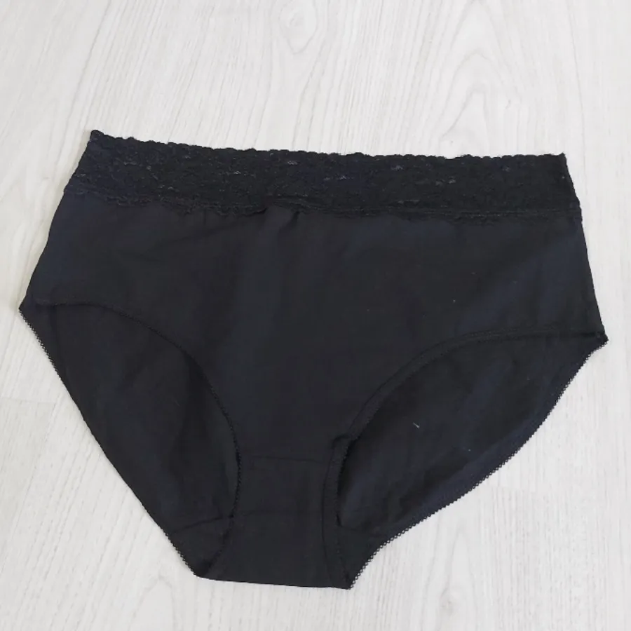 حراج شورت زنانه