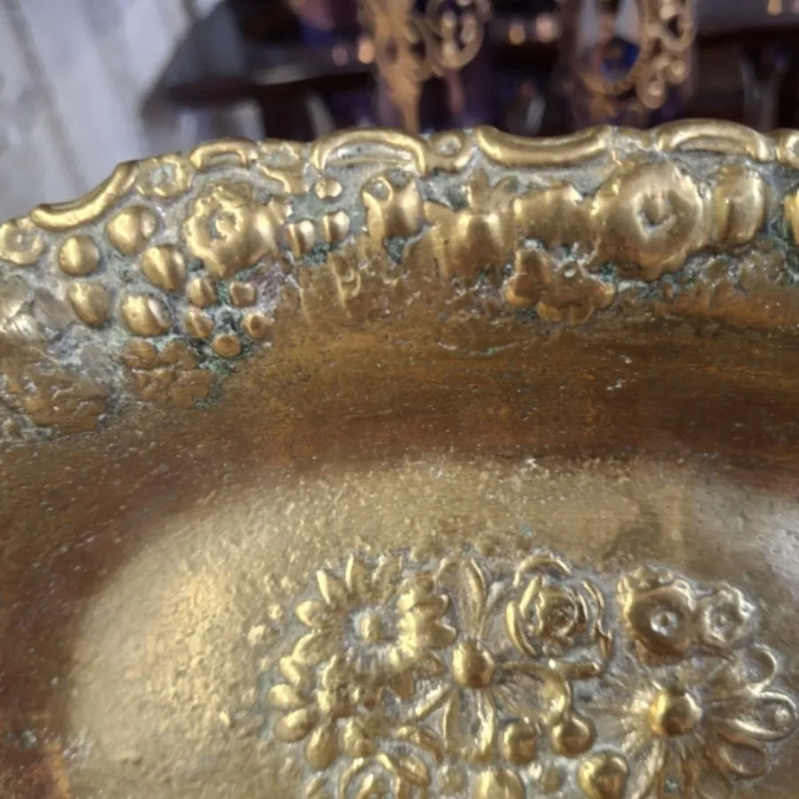 خرما خوری برنزی