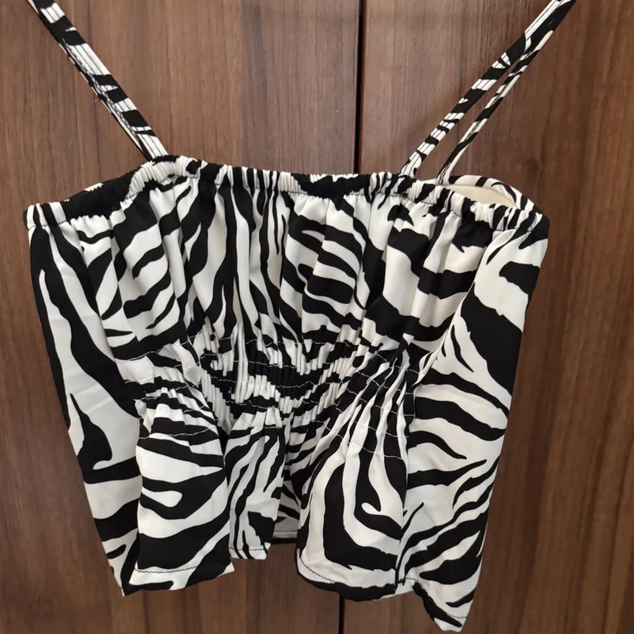 تاپ نیم تنه گور خری free