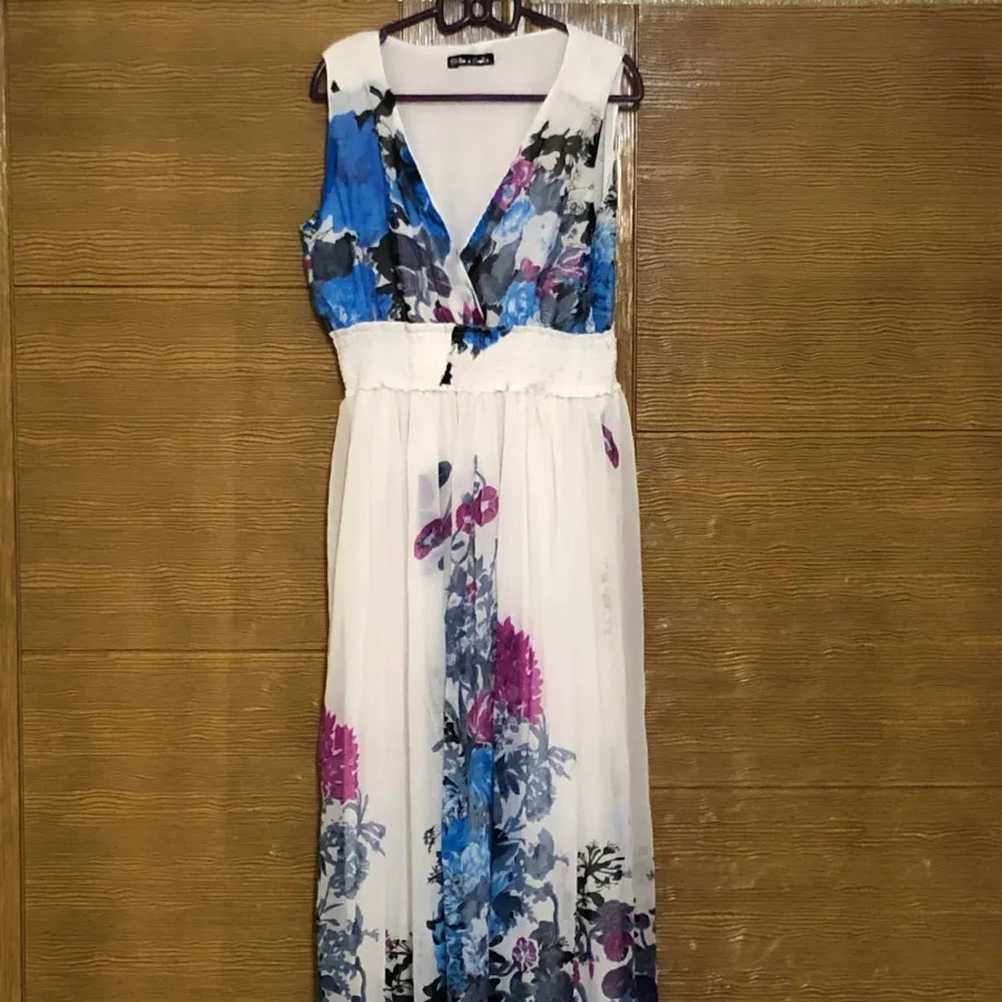 پیراهن ساحلی