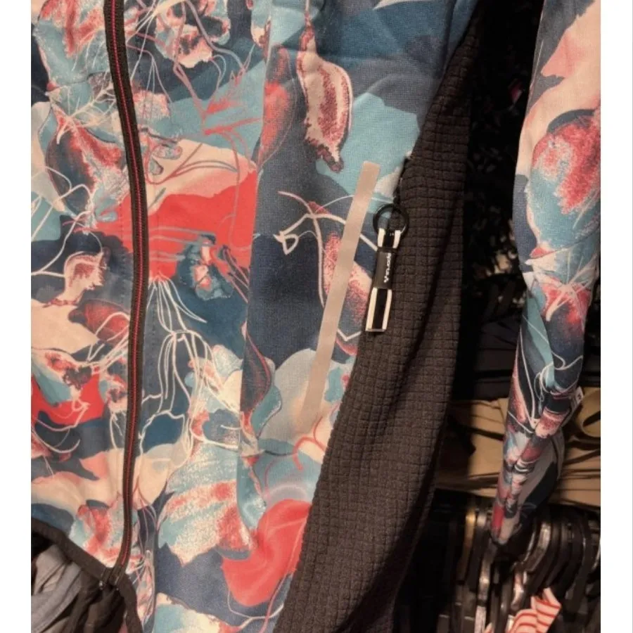 سویشرت ورزشی زنانه