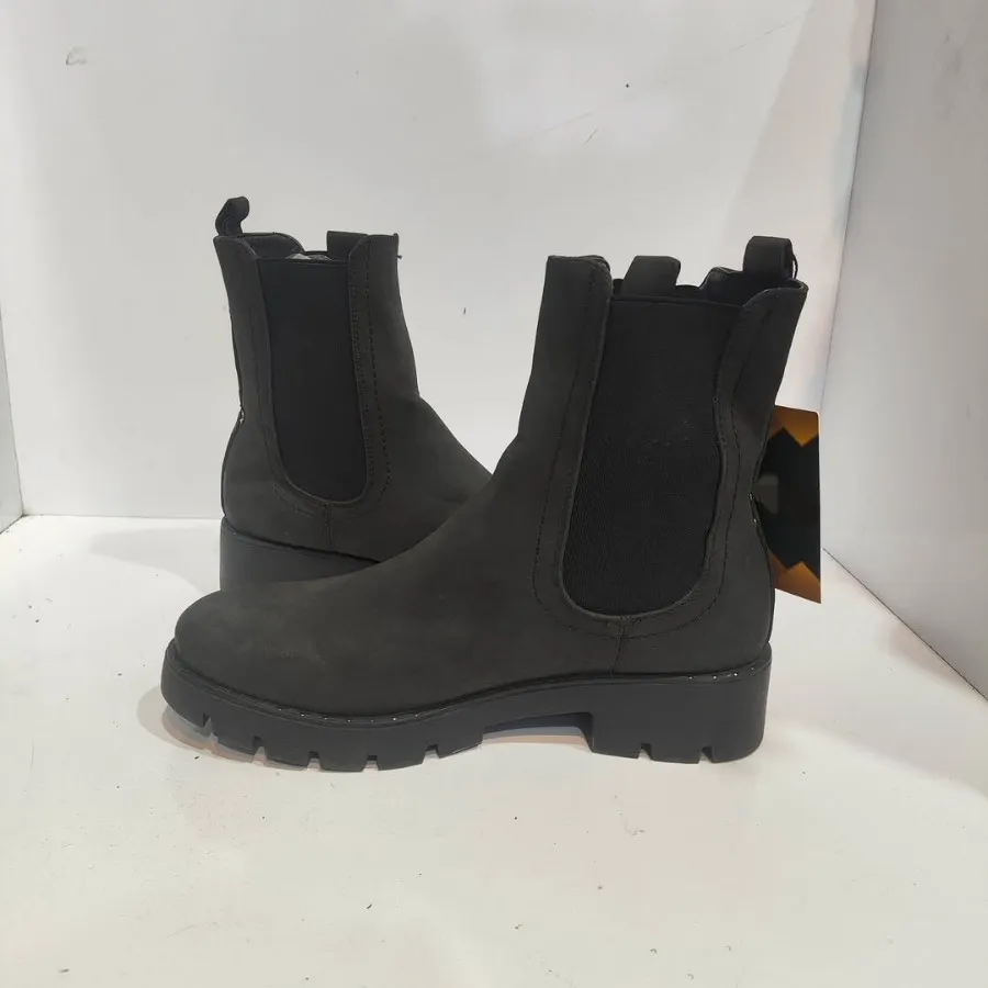 بوت زنانه اورجینال