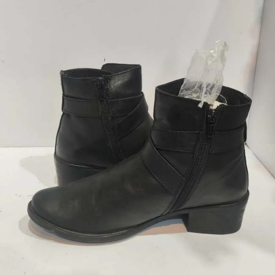 بوت زنانه اورجینال