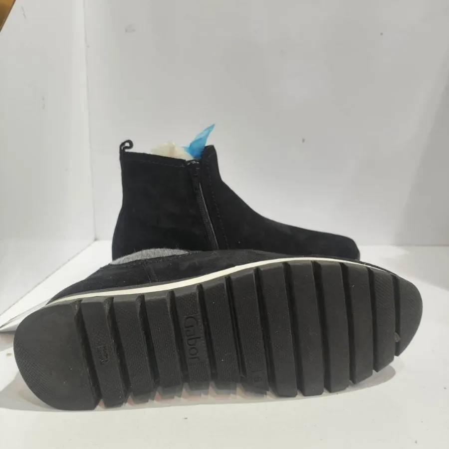 بوت زنانه اورجینال