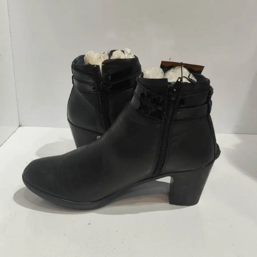 بوت زنانه اورجینال