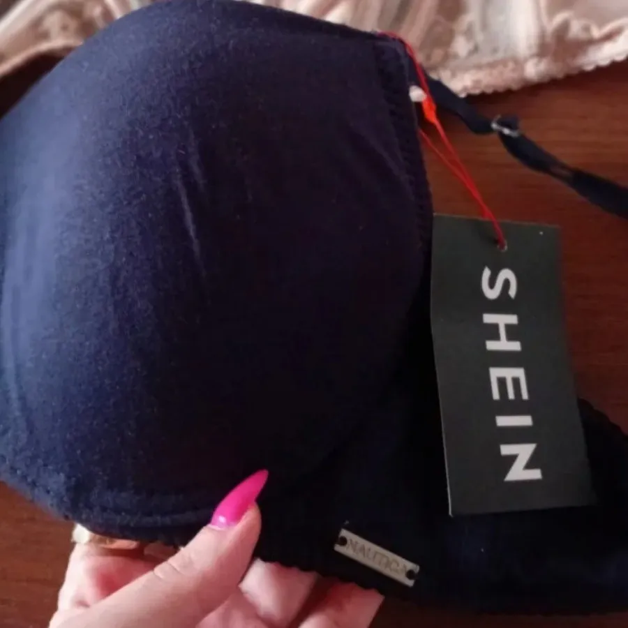 شورت و سوتین