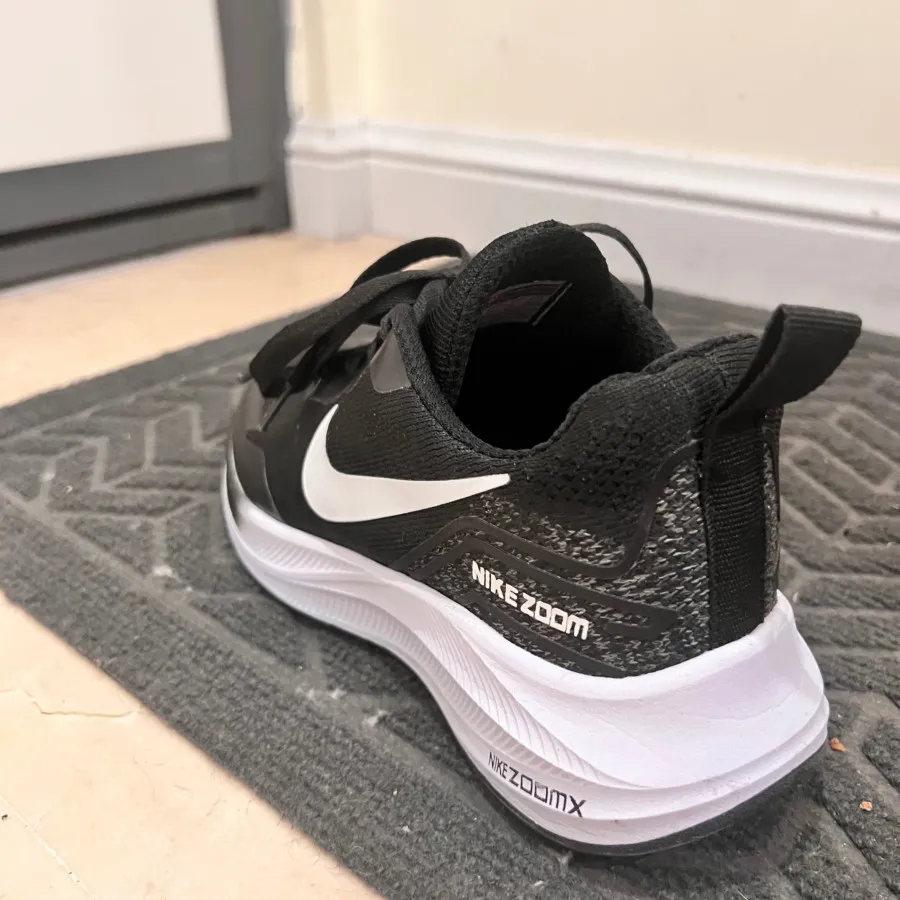 کفش کتونی و راحتی