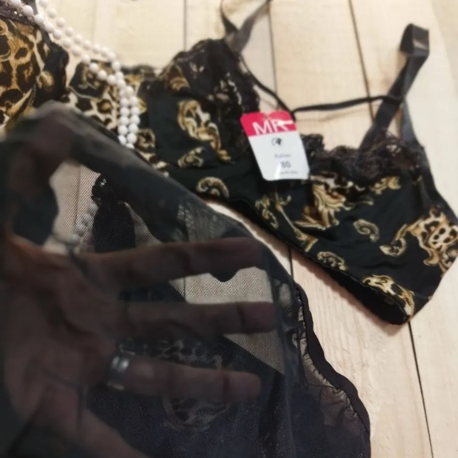 ست شورت و سوتین فنردار