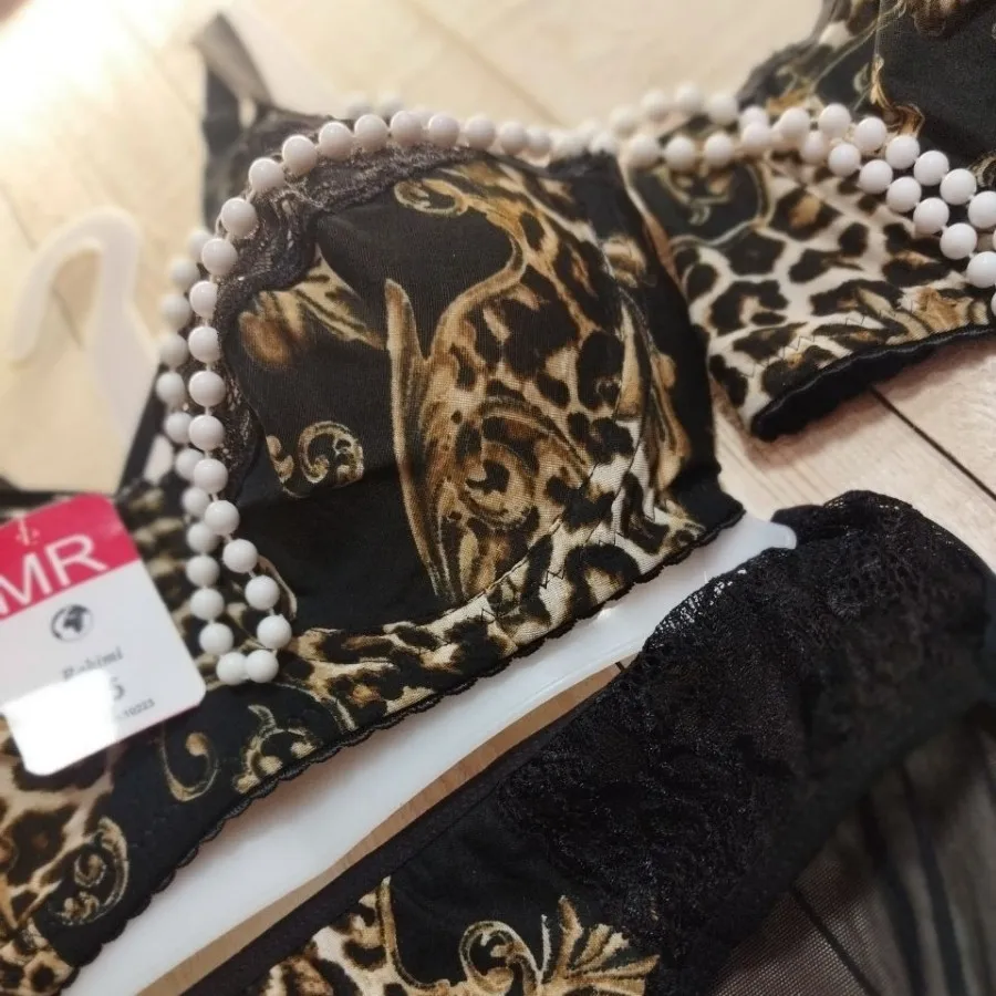 ست شورت و سوتین فنردار