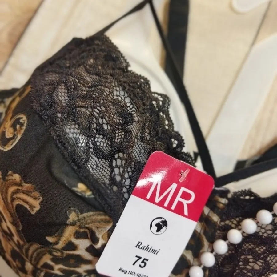 ست شورت و سوتین فنردار