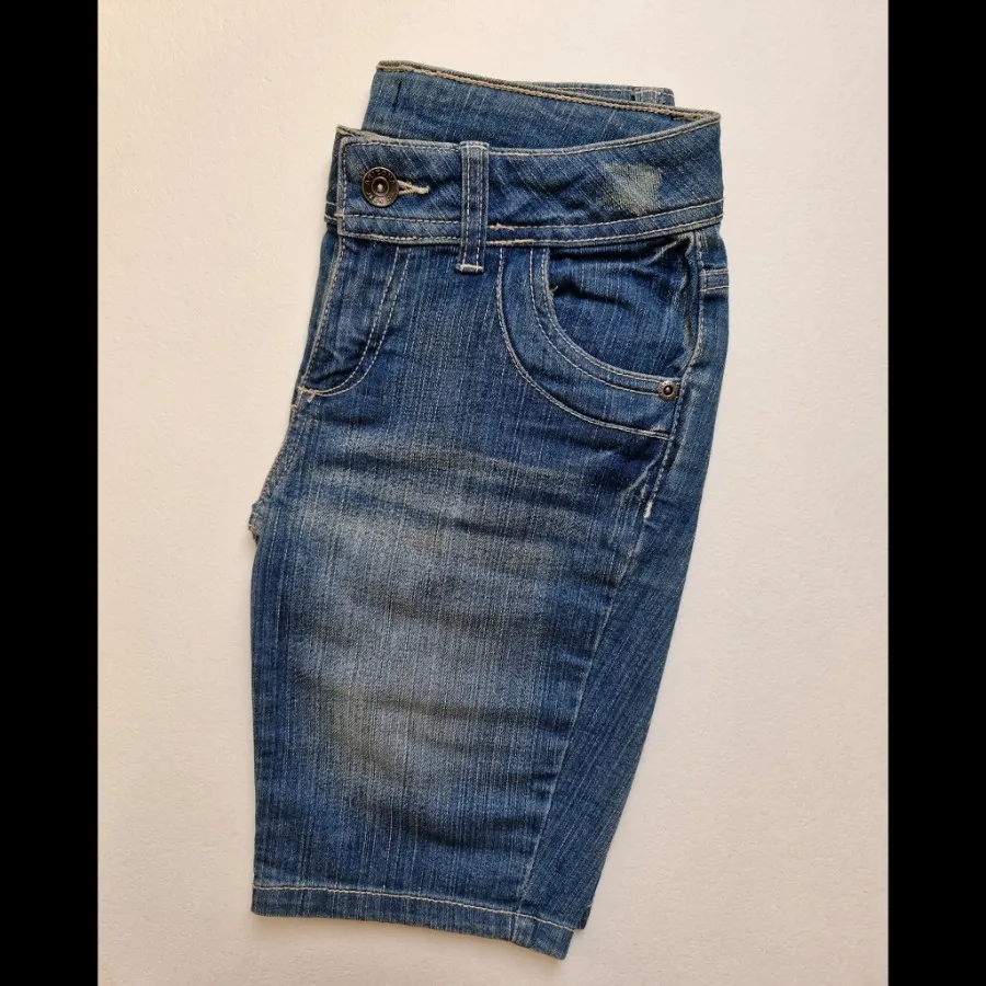 شلوارک زنانه