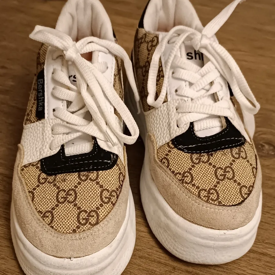 کتونی لژدار کاملانو