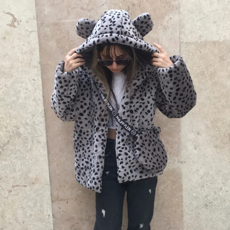 تدی خال خالی