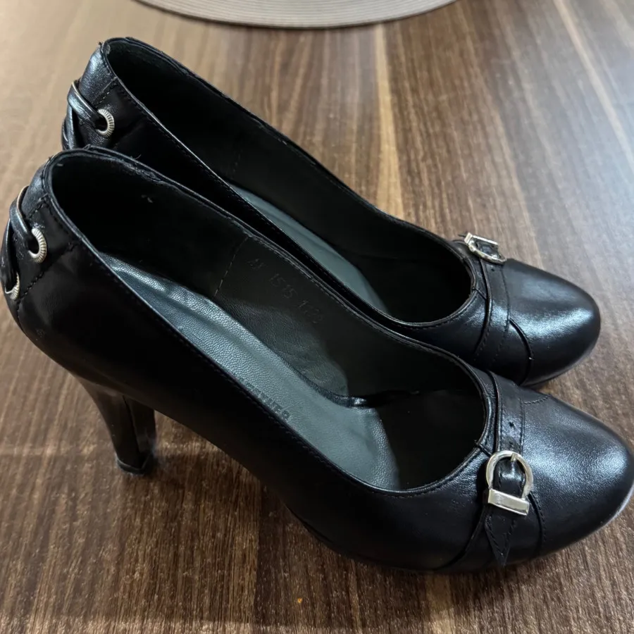 کفش چرم نوین چرم