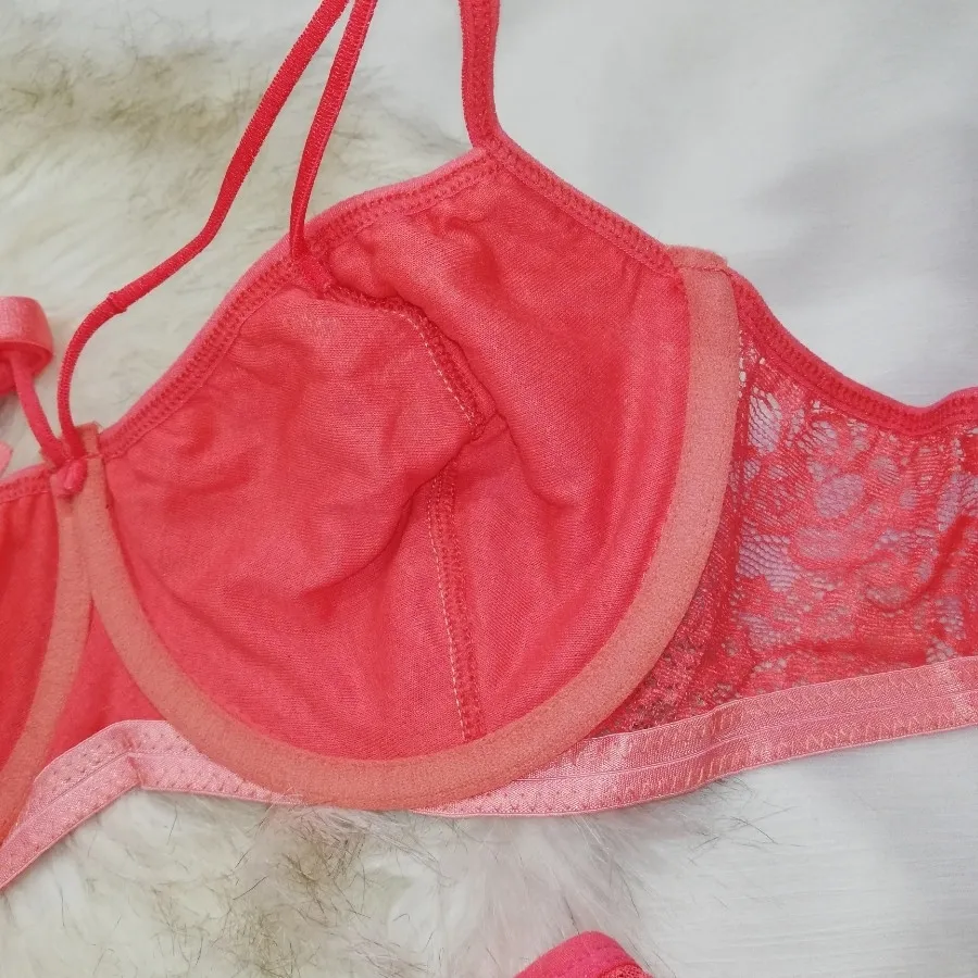 سوتین فنردارداخل کاپ نخ