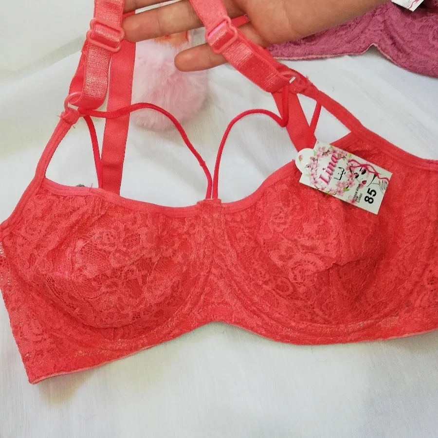 سوتین فنردارداخل کاپ نخ