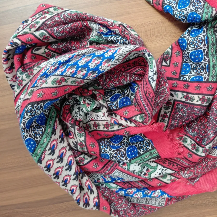 روسری قواره بزرگ