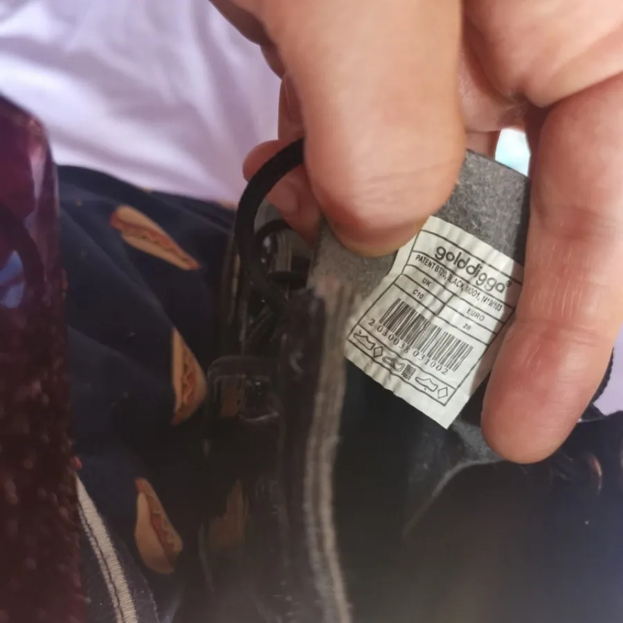 بوت دخترانه