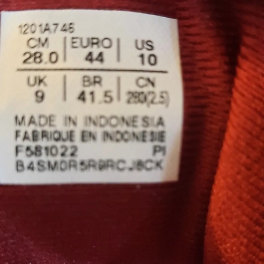 کتونی مردانه اسیکس