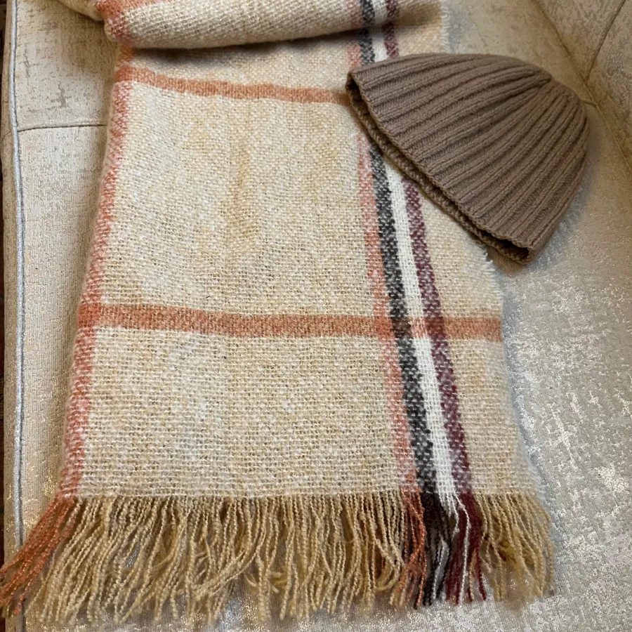 شال و کلاه پشمی