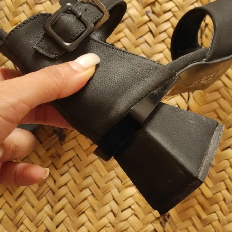 کفش خاص پاشنه