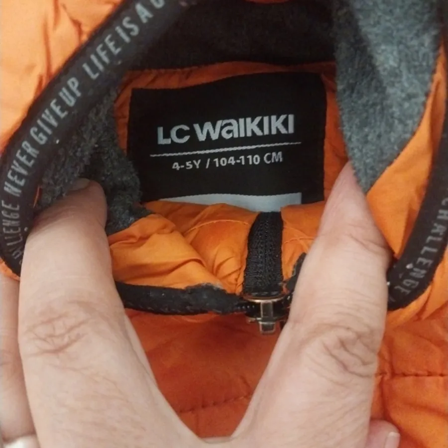 کاپشن السی وایکیکی بچگانه