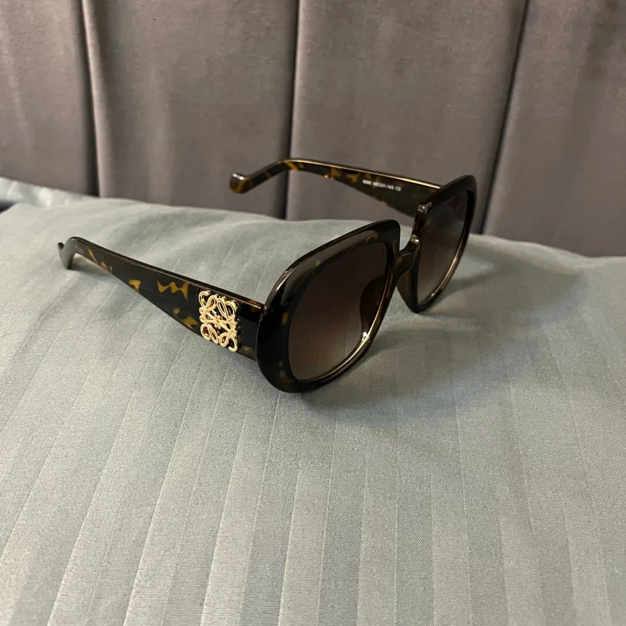 عینک افتابی زنانه لویوه