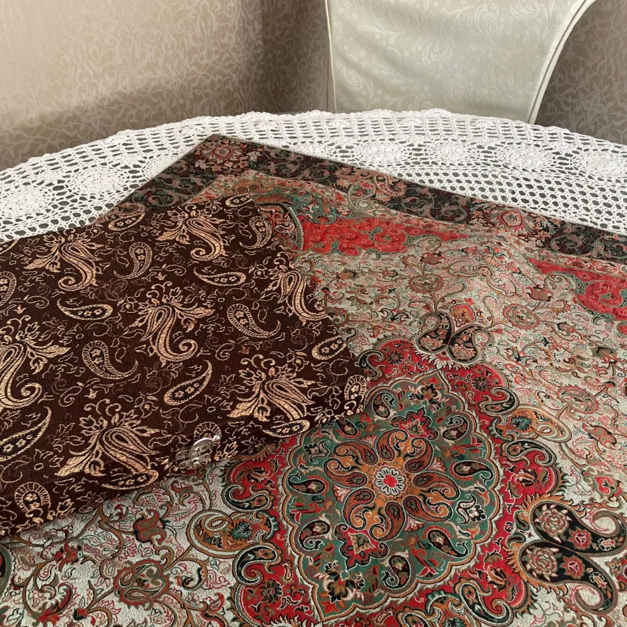 رومیزی ترمه همراه با جعبه