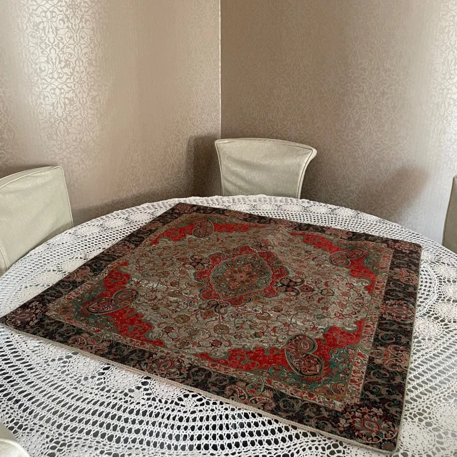 رومیزی ترمه همراه با جعبه