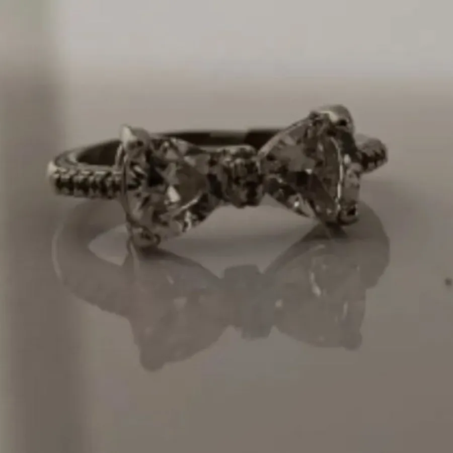 انگشتر پاپیون