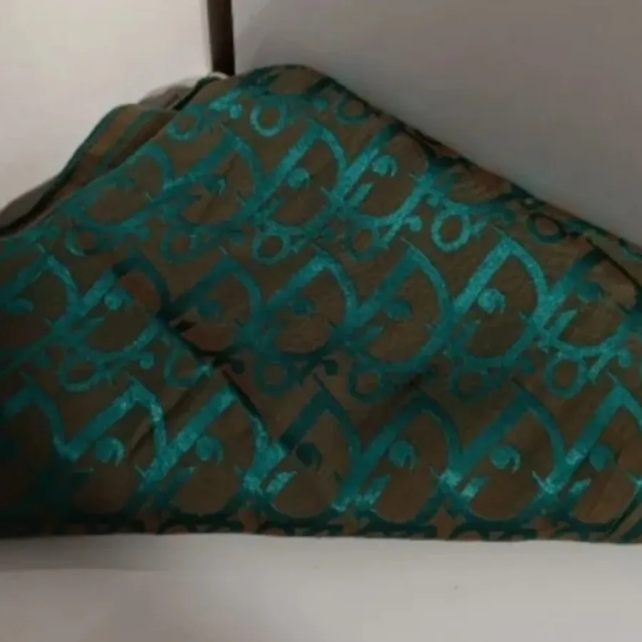 روسری ابریشمی