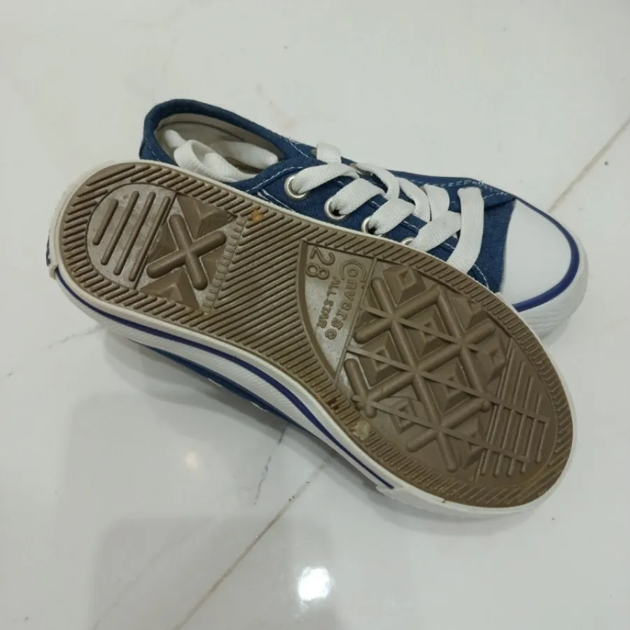 کفش آل استار بچگانه